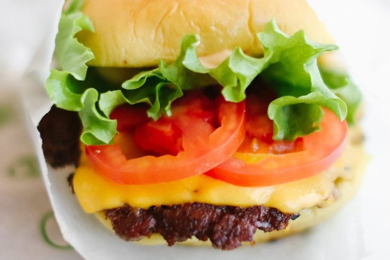 'Shake Shack' Makes DTLA Debut, With Burgers & More