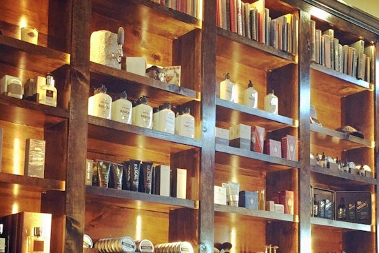 Men's Salon 'The Gents Place' Debuts In River Oaks