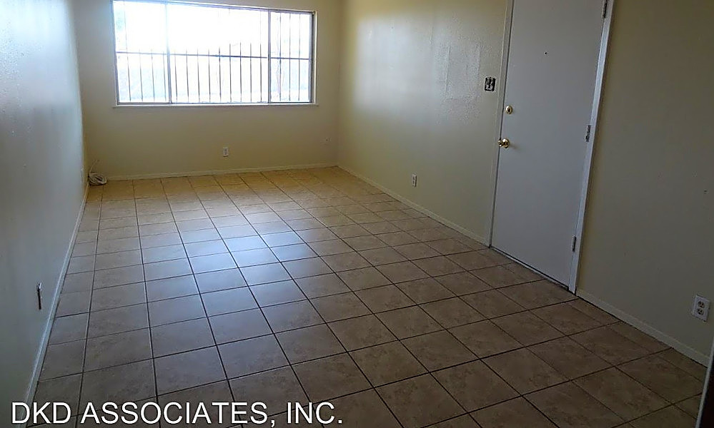 What apartments will 1,000 rent you in Northeast El Paso, right now?
