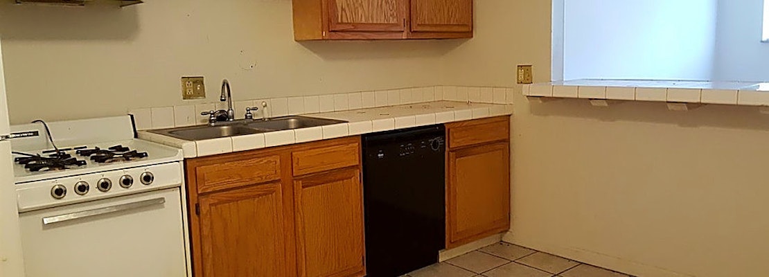 What apartments will $1,000 rent you in Indianola Terrace this month?