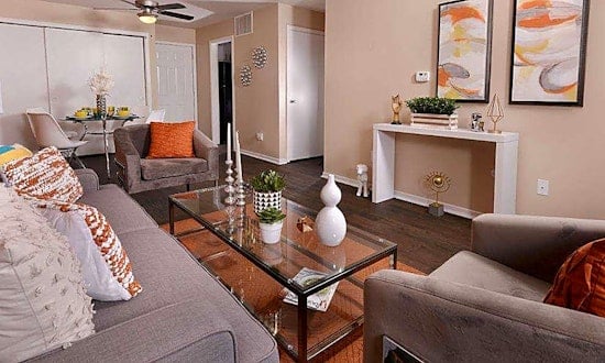 What apartments will $800 rent you in Edgewood, this month?