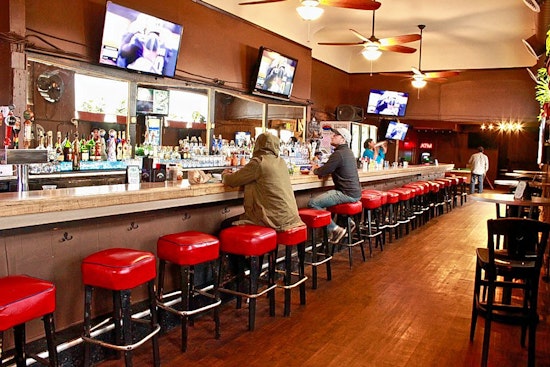 Batter up: Watch the World Series at one of Oakland's top sports bars