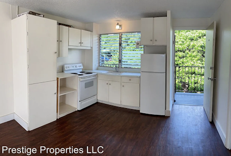 What apartments will $1,700 rent you in Makiki, today?