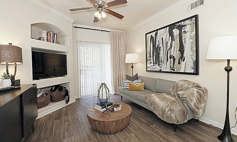What apartments will $1,000 rent you in Eldridge, right now?