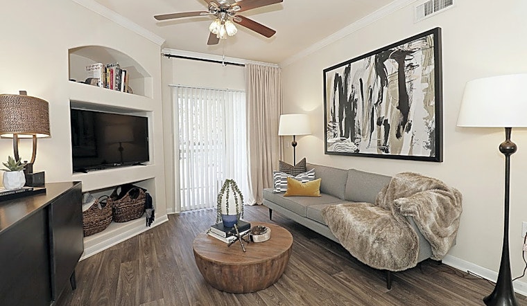 What apartments will $1,000 rent you in Eldridge, right now?