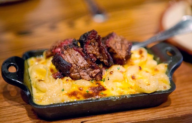 Your guide to the 4 most popular spots in Kansas City's Old Westport neighborhood