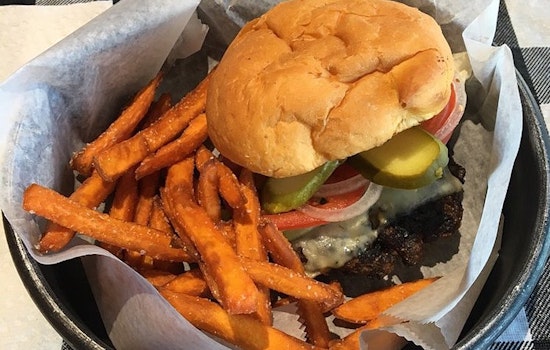 St. Louis' 5 top spots to score burgers on the cheap