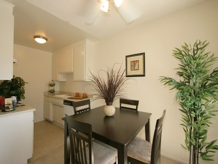 What Will $1,600 Rent You In Tarzana, Right Now?