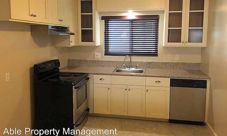 Apartments for rent in Bakersfield: What will $900 get you?