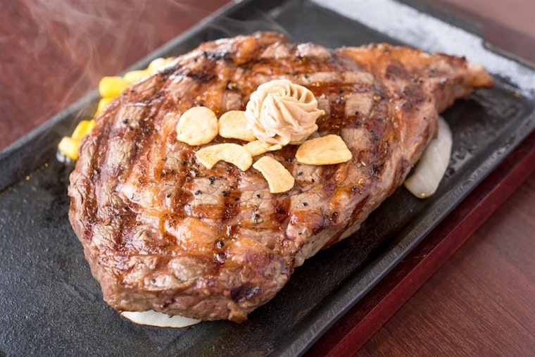 Midtown Steakhouse 'Ikinari Steak Park Ave' Opens Its Doors