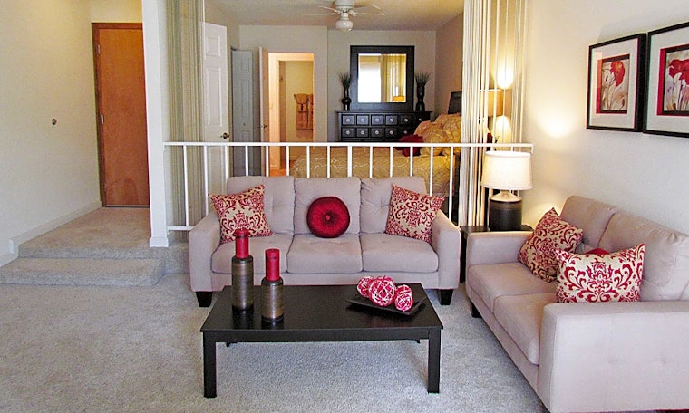 What apartments will $2,000 rent you in the Palms right now?