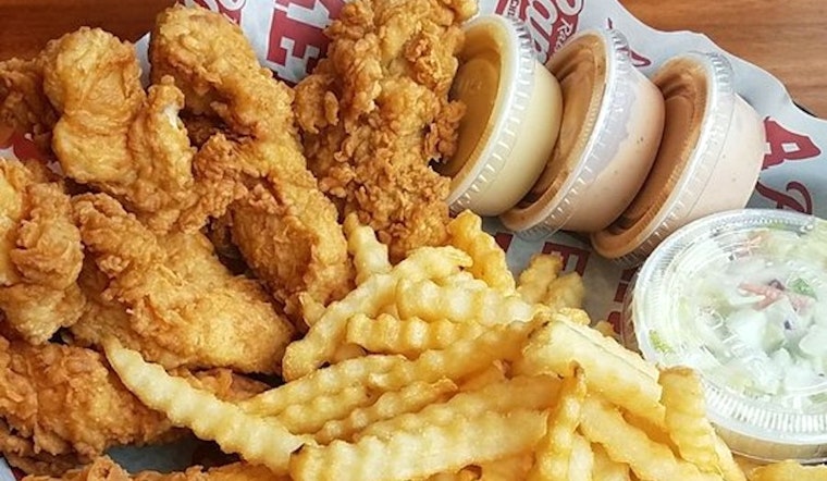 'Raising Cane's Chicken Fingers' Debuts In Rogers Park