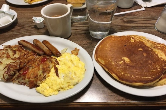 Milwaukee's 5 best spots to score low-priced breakfast and brunch food