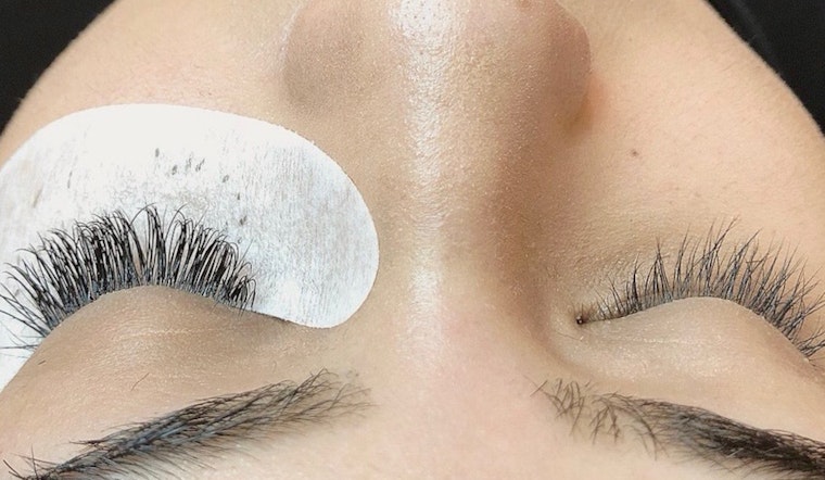 Discover Arlington's 5 best eyelash service spots