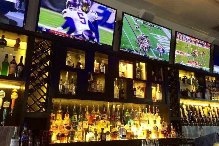 Batter up: Watch the World Series at one of Arlington's top sports bars