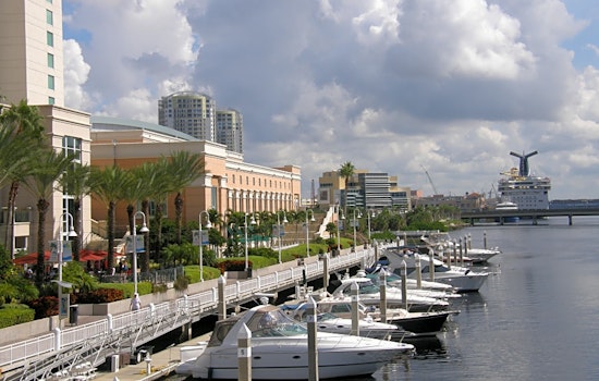 Top Tampa news: Storm surge warning for weekend; scammer targeted widows, elderly women; more