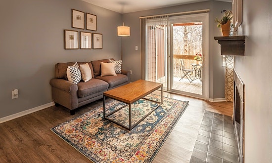 What apartments will $1,000 rent you in Augusta-New Augusta today?