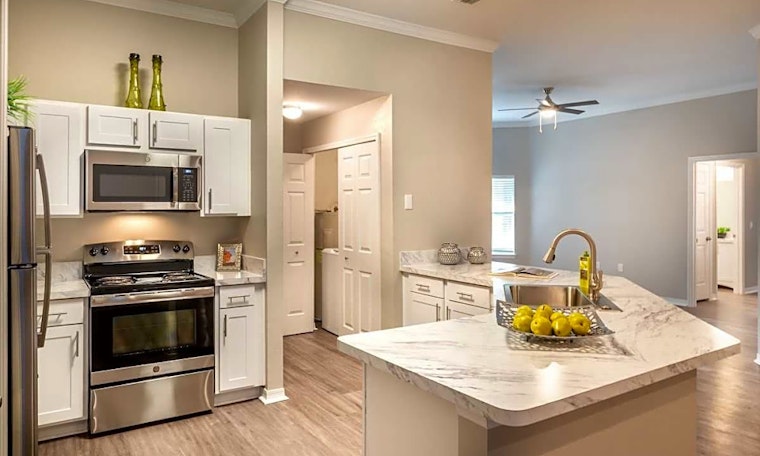 What apartments will $1,400 rent you in Beach Haven, this month?