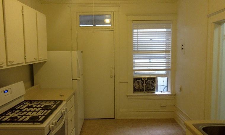 What apartments will $1,000 rent you in Speer, right now?