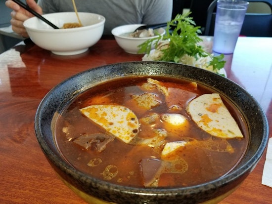 Oakland Eats: 'Tasty Phở', 'Uccello' Now Open, 'Roam Artisan Burgers' On The Way