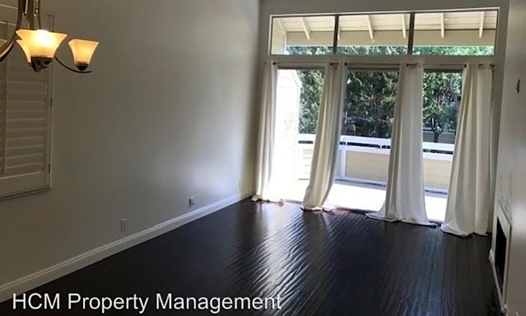 Apartments for rent in Santa Ana: What will $2,500 get you?