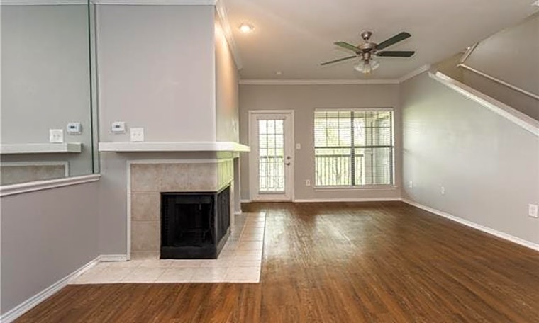 What apartments will $2,100 rent you in M Streets, this month?