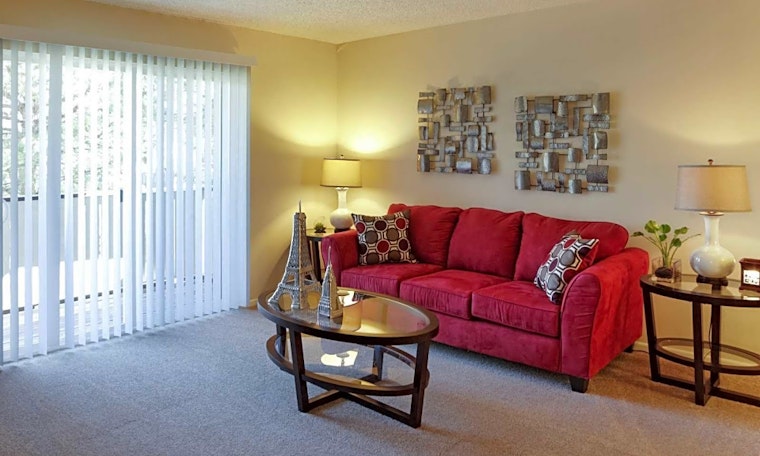 What apartments will $1,000 rent you in Southeast Colorado Springs, right now?