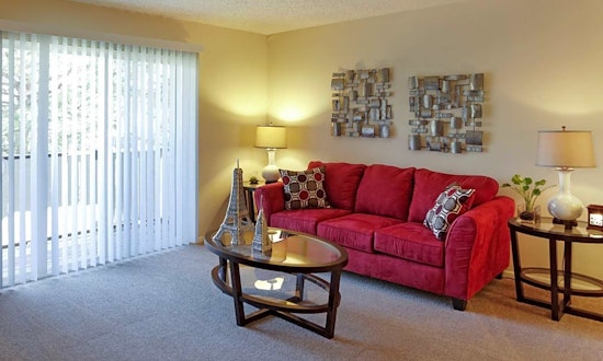 What apartments will $1,000 rent you in Southeast Colorado Springs, right now?