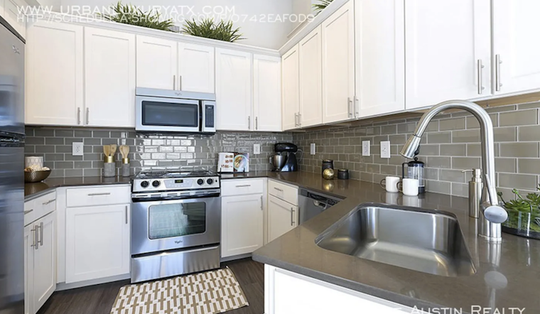 What apartments will $1,900 rent you in North Burnett, right now?
