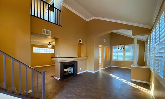 What apartments will $1,900 rent you in Summerlin North, today?