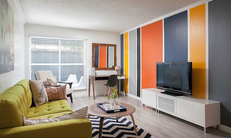 Apartments for rent in Santa Ana: What will $1,900 get you?