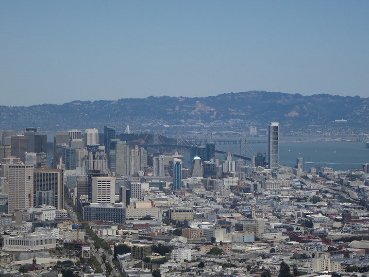 Stay indoors, avoid heat: Advisories in effect for wildfire smoke, hot temperatures in SF