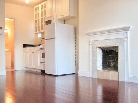 10 cheap rentals in Murray Hill-Kips Bay with high ceilings, natural light & more