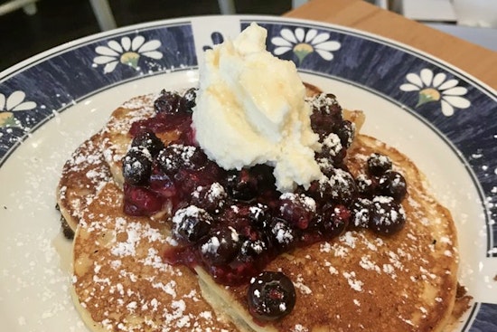 '7 Plates Cafe' debuts in Lincoln Park with European-inspired fare