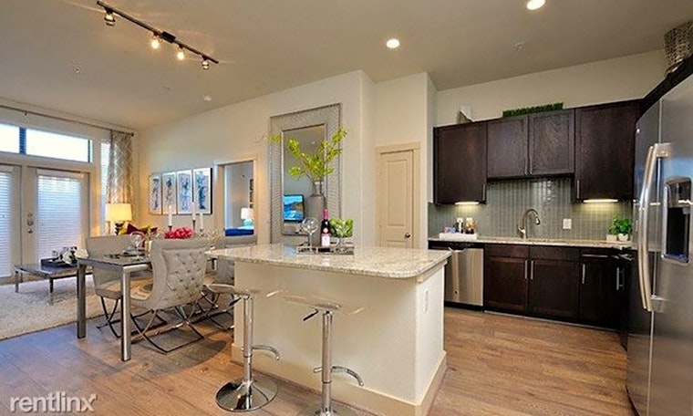 What apartments will $1,200 rent you in Memorial, today?