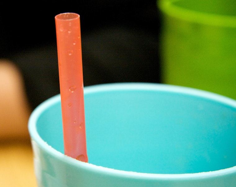 Councilmember Guillén Proposes Limits On Plastic Straws In Restaurants