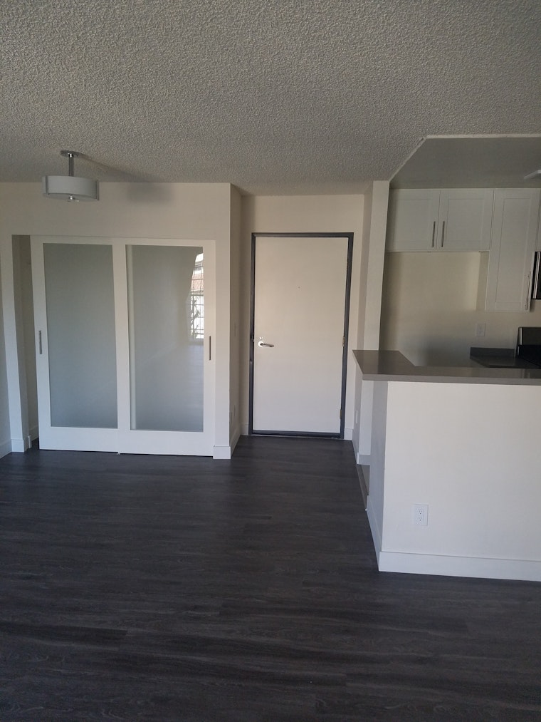 Apartment hunting on a budget? 3 Koreatown listings under $1,700