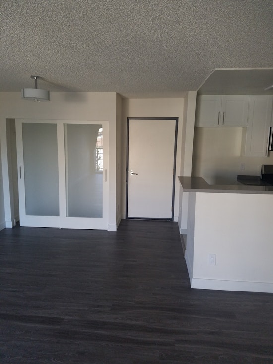 Apartment hunting on a budget? 3 Koreatown listings under $1,700