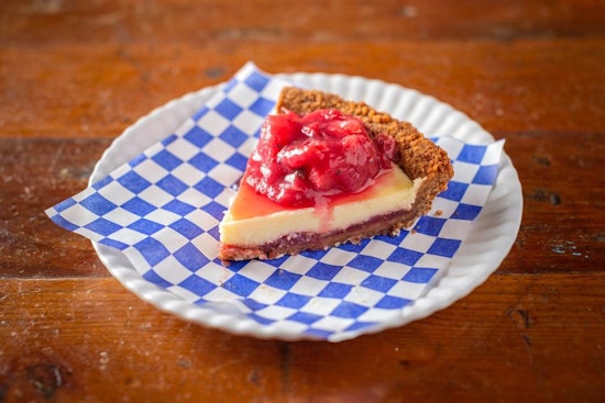 Explore the 5 top spots in Chicago's Palmer Square neighborhood