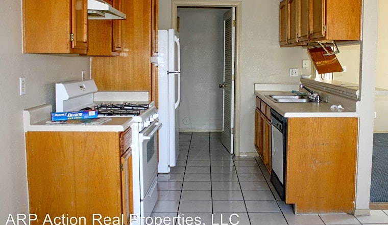 What apartments will $700 rent you in Northeast El Paso today?