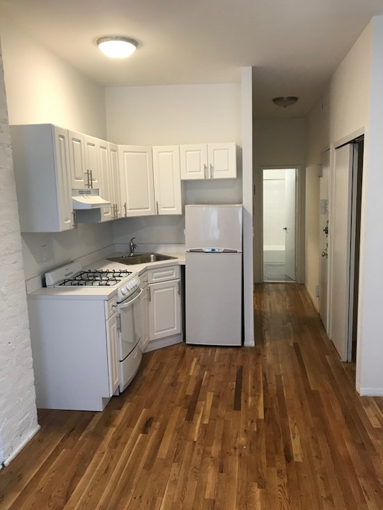 10 cheap apartment rentals available in the Theater District