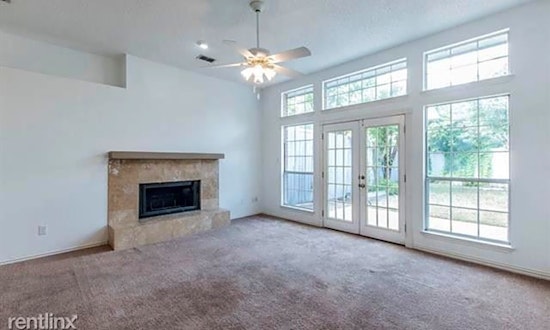 Apartments for rent in Plano: What will $2,200 get you?