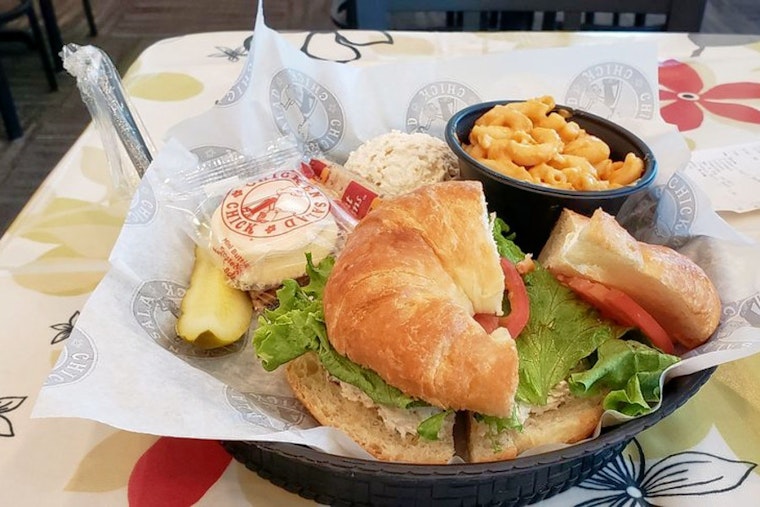 Chicken Salad Chick opens new location in Charlotte