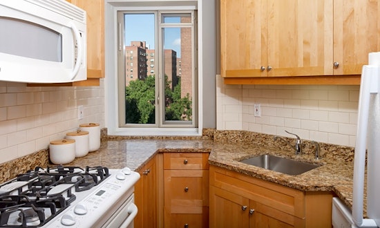 Apartments for rent in New York City: What will $4,900 get you?