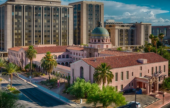 Top Tucson news: Bomb threat prompts evacuations; officials: kidnapped man was taken to Mexico; more