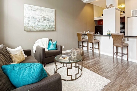 What apartments will $1,200 rent you in Downtown, Saint Paul, right now?