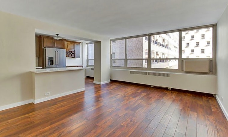 What apartments will $2,300 rent you in Lakeview, this month?