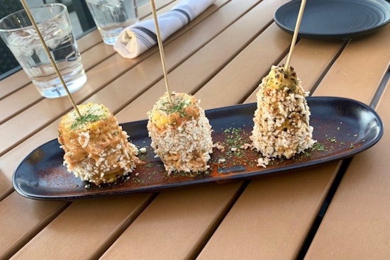 New American eatery Blue Pebble debuts in Lincoln Park