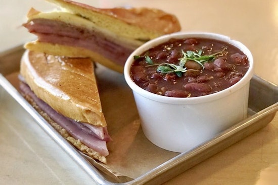 Explore the 3 best inexpensive delis in Orlando