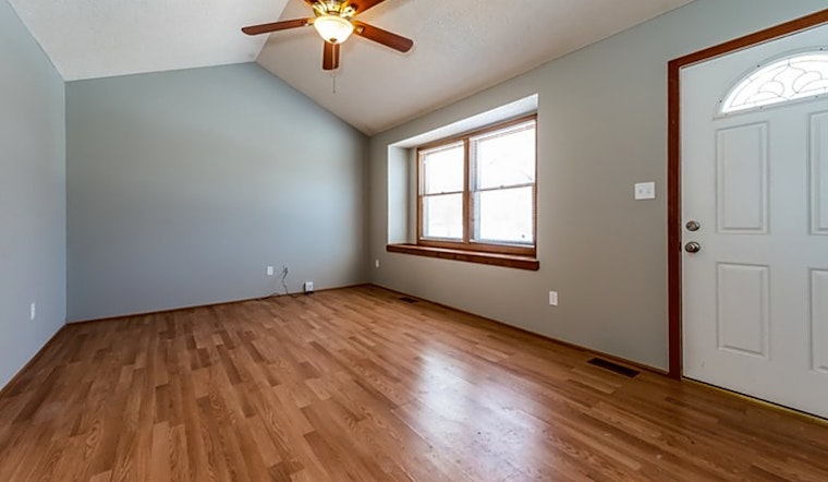 Budget apartments for rent in Shoal Creek, Kansas City